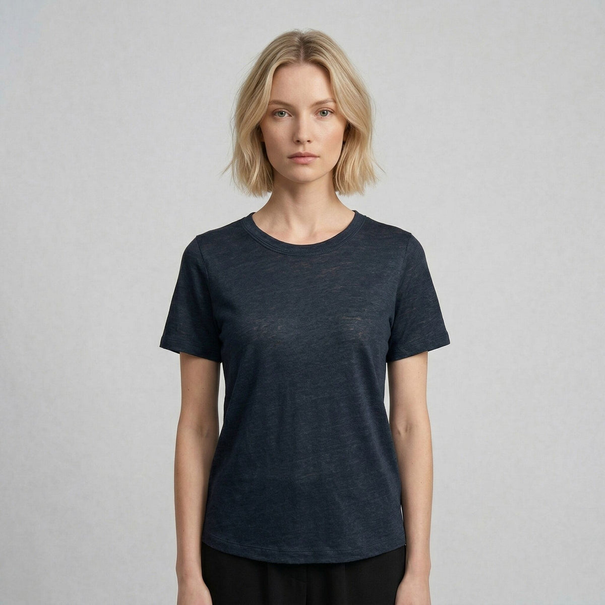 DREI Women's T-Shirt - Navy (6S05TS001W)